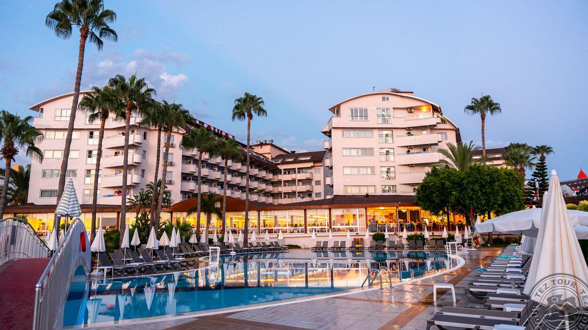 LONICERA WORLD HOTEL