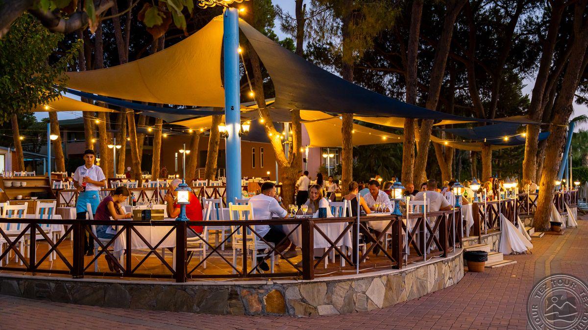 LONICERA WORLD HOTEL