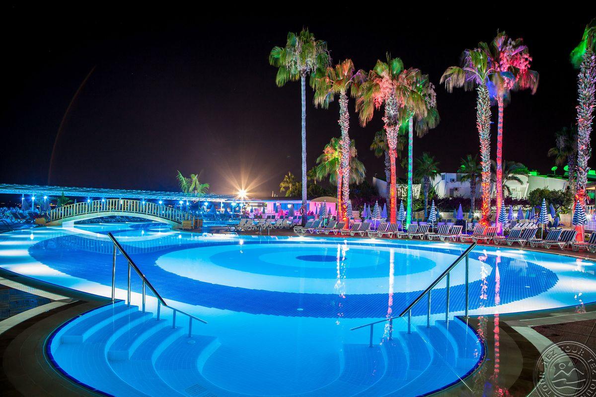 LONICERA WORLD HOTEL