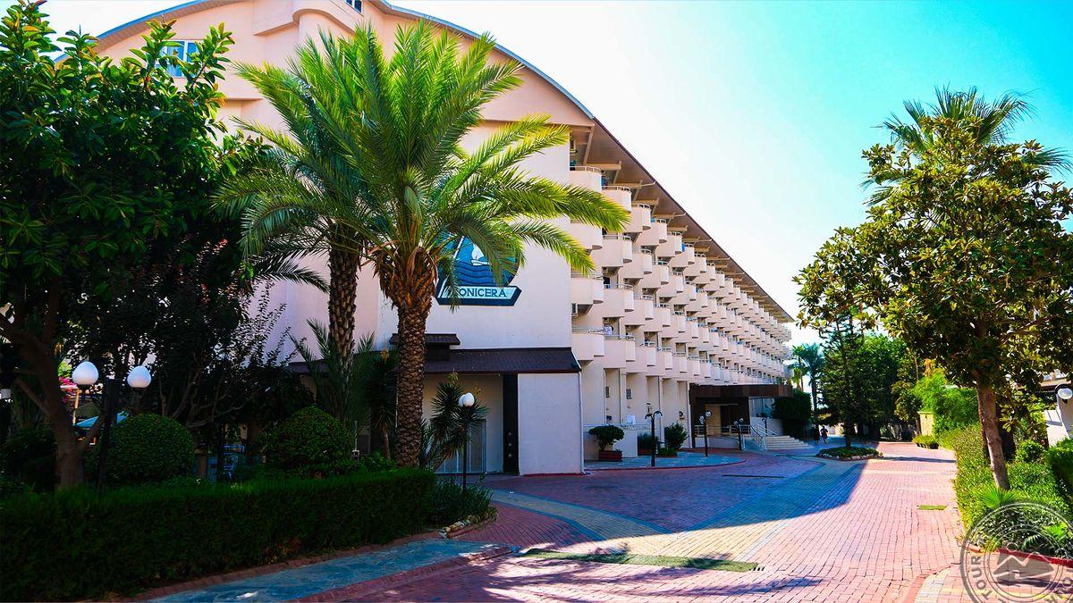 LONICERA WORLD HOTEL