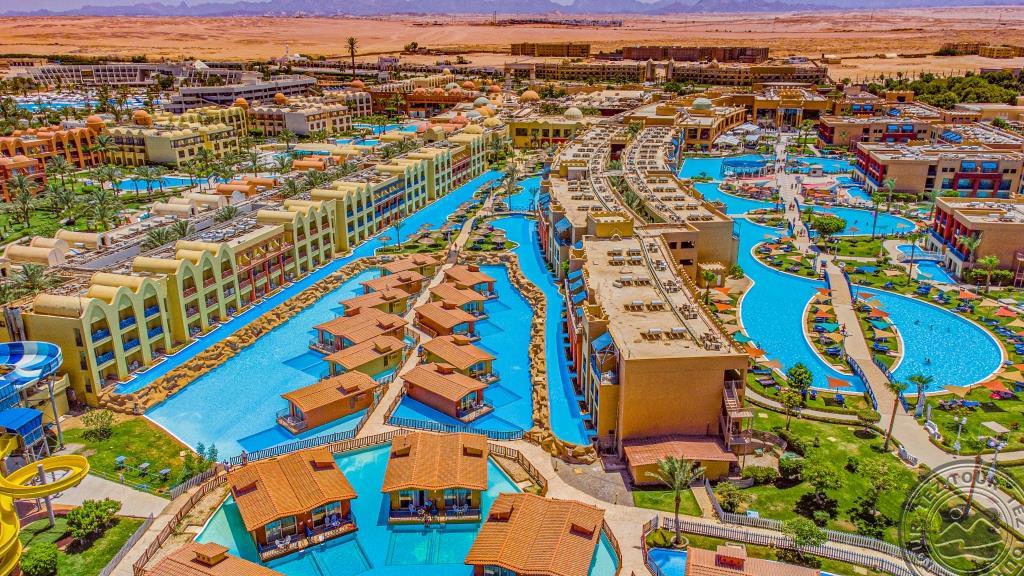 TITANIC PALACE RESORT & SPA