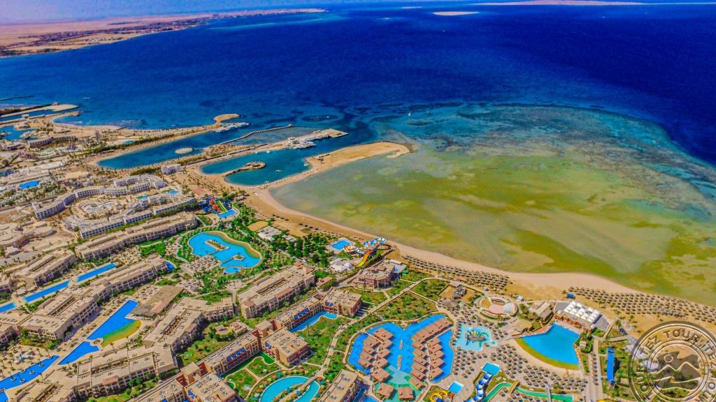 TITANIC PALACE RESORT & SPA