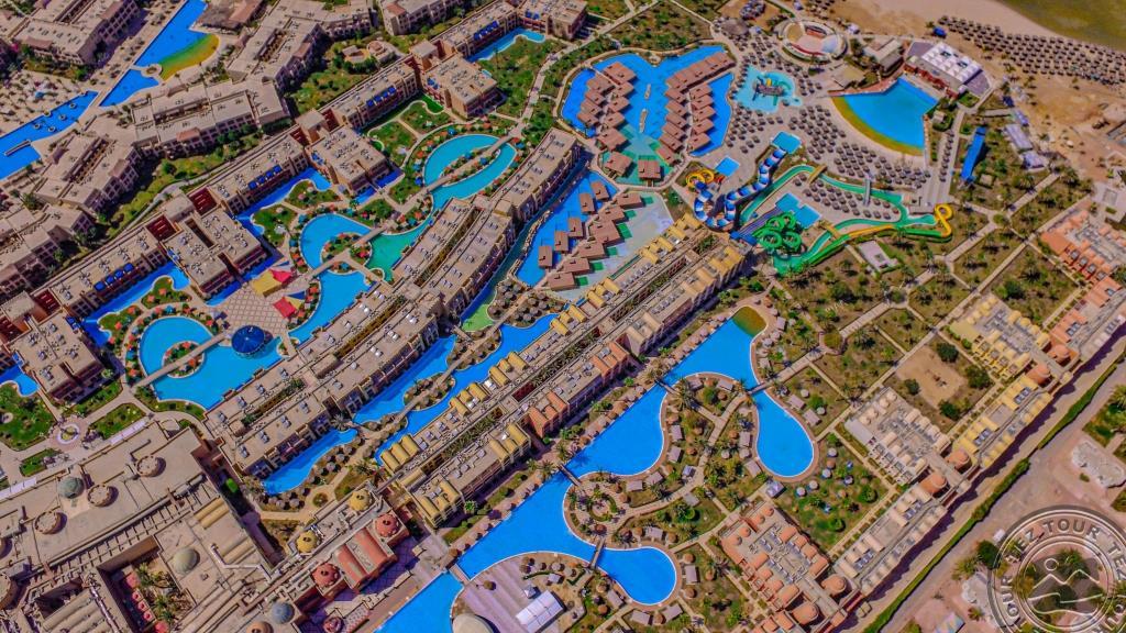 TITANIC PALACE RESORT & SPA