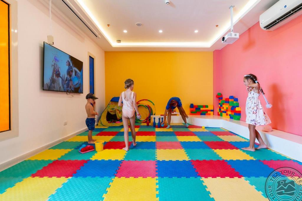 SUNRISE GRAND SELECT MONTEMARE