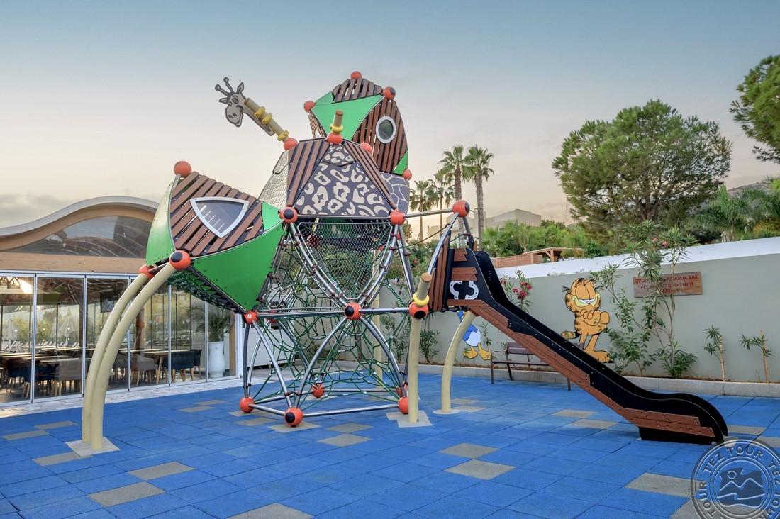 STAR BEACH VILLAGE & WATER PARK