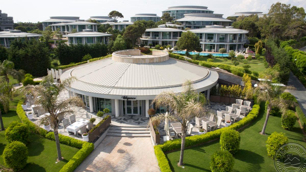 CALISTA LUXURY RESORT