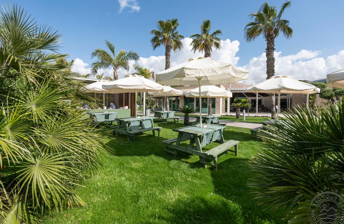 CALISTA LUXURY RESORT