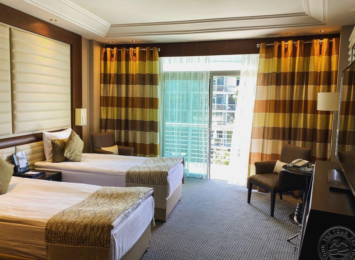 CALISTA LUXURY RESORT