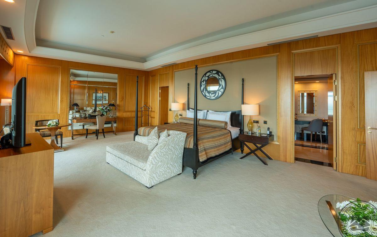 CALISTA LUXURY RESORT