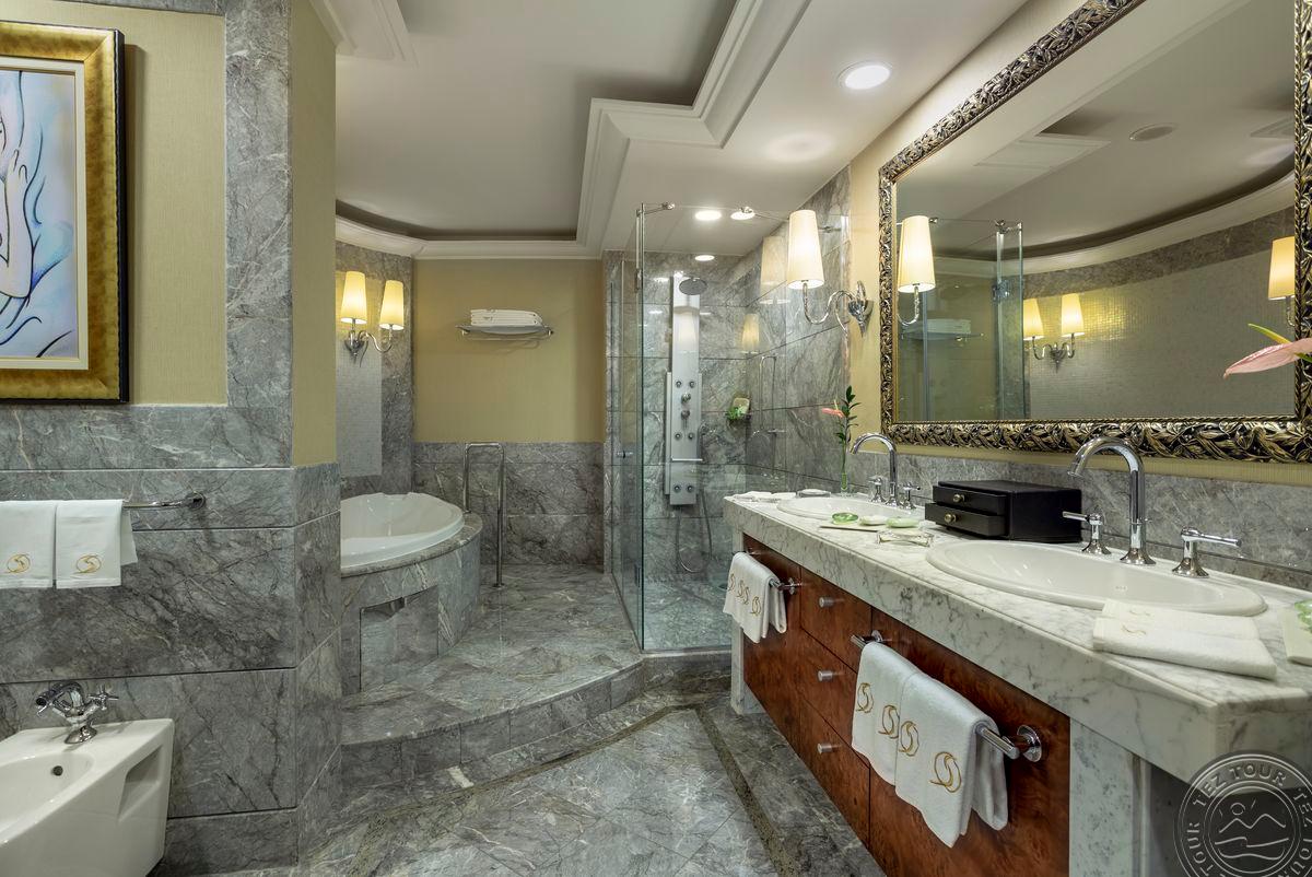 CALISTA LUXURY RESORT