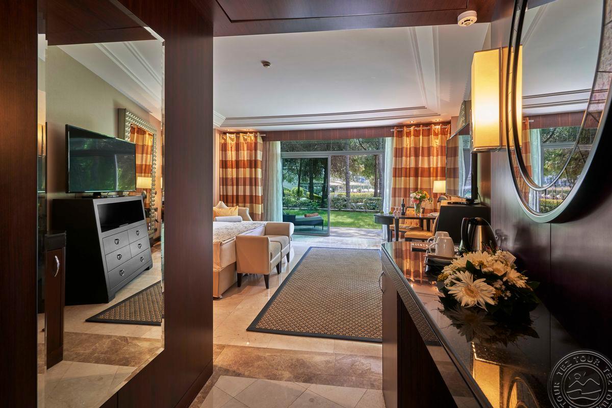 CALISTA LUXURY RESORT