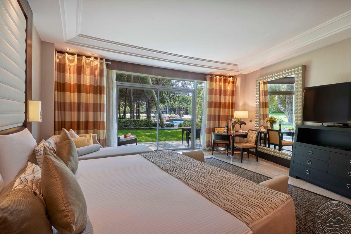 CALISTA LUXURY RESORT