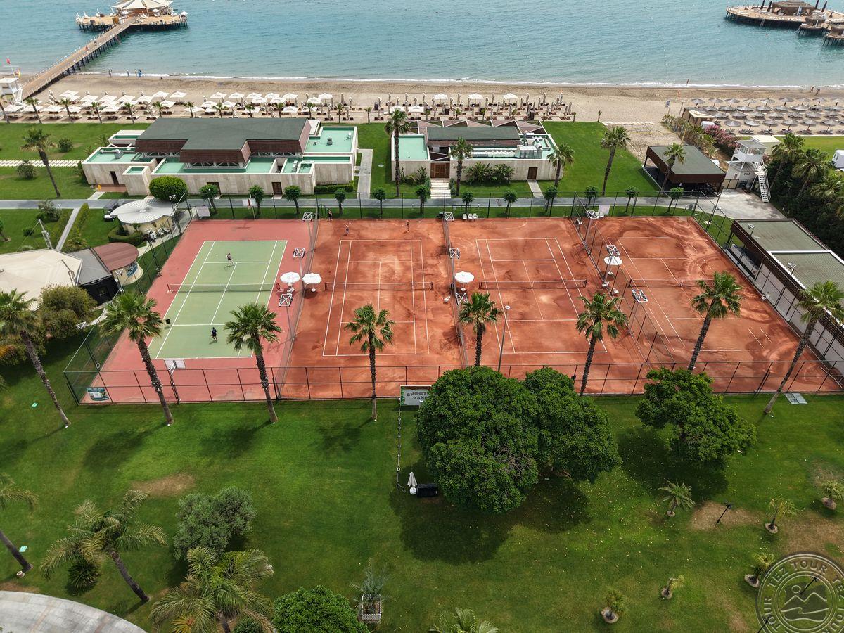 CALISTA LUXURY RESORT