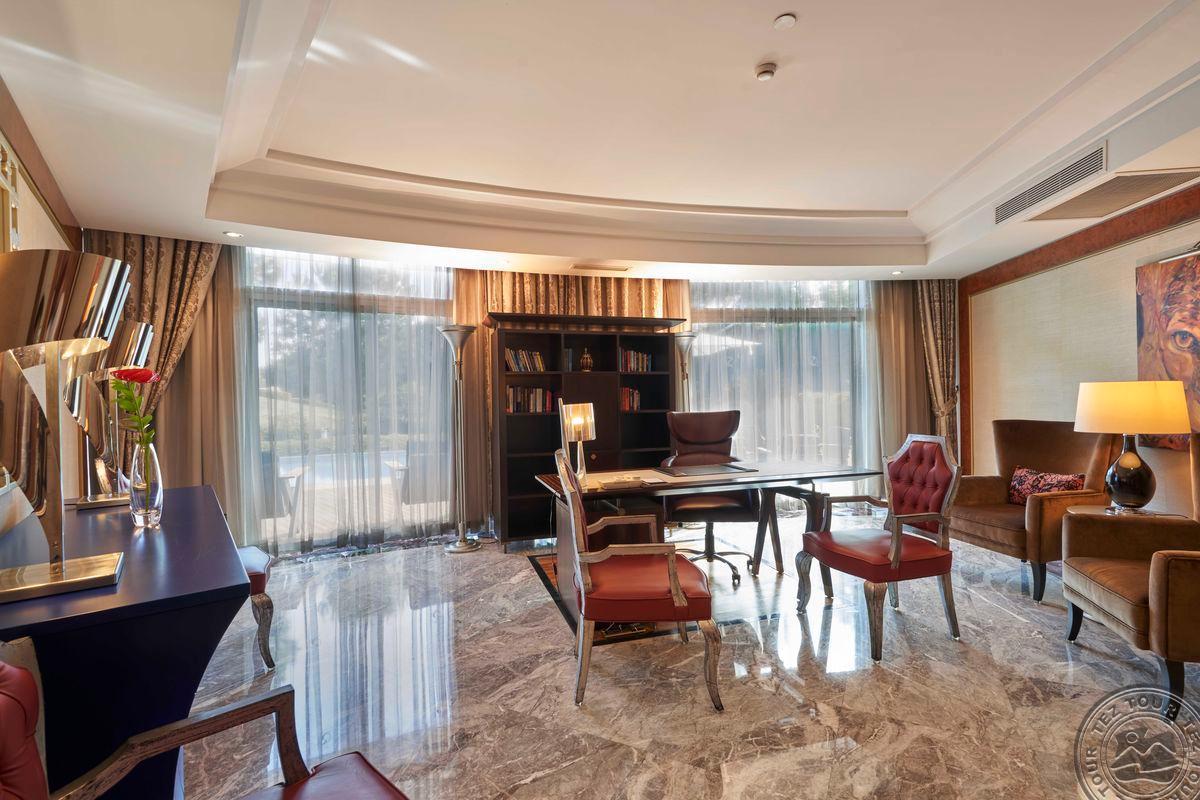 CALISTA LUXURY RESORT