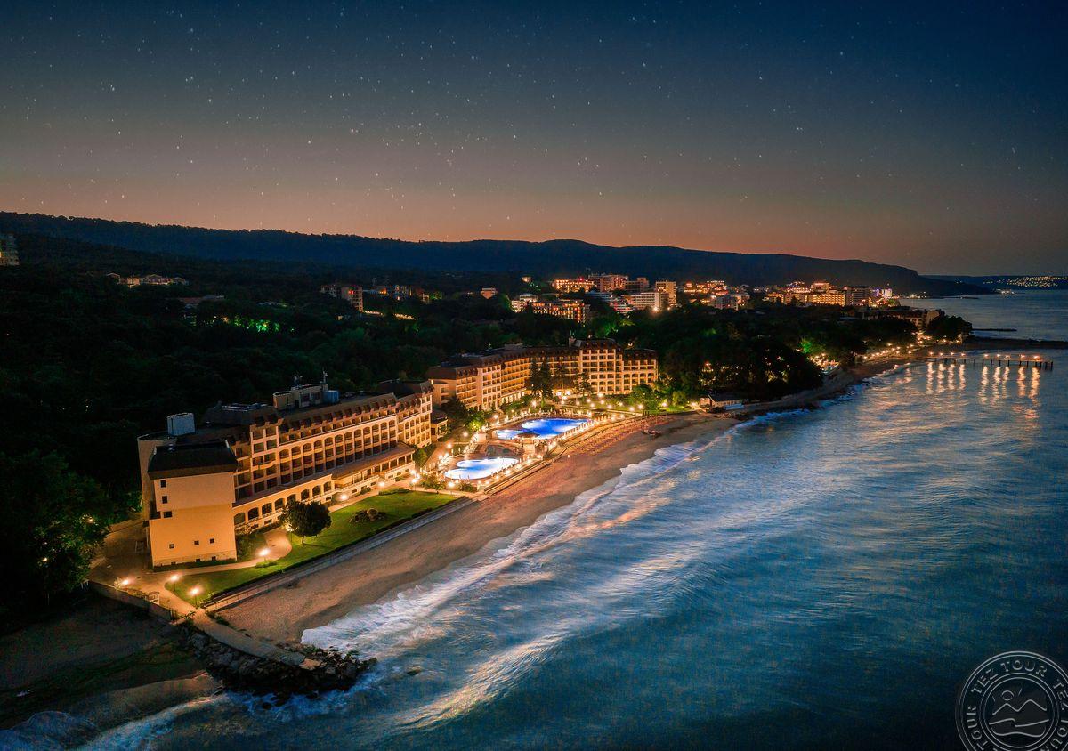 HVD RIVIERA BEACH HOTEL
