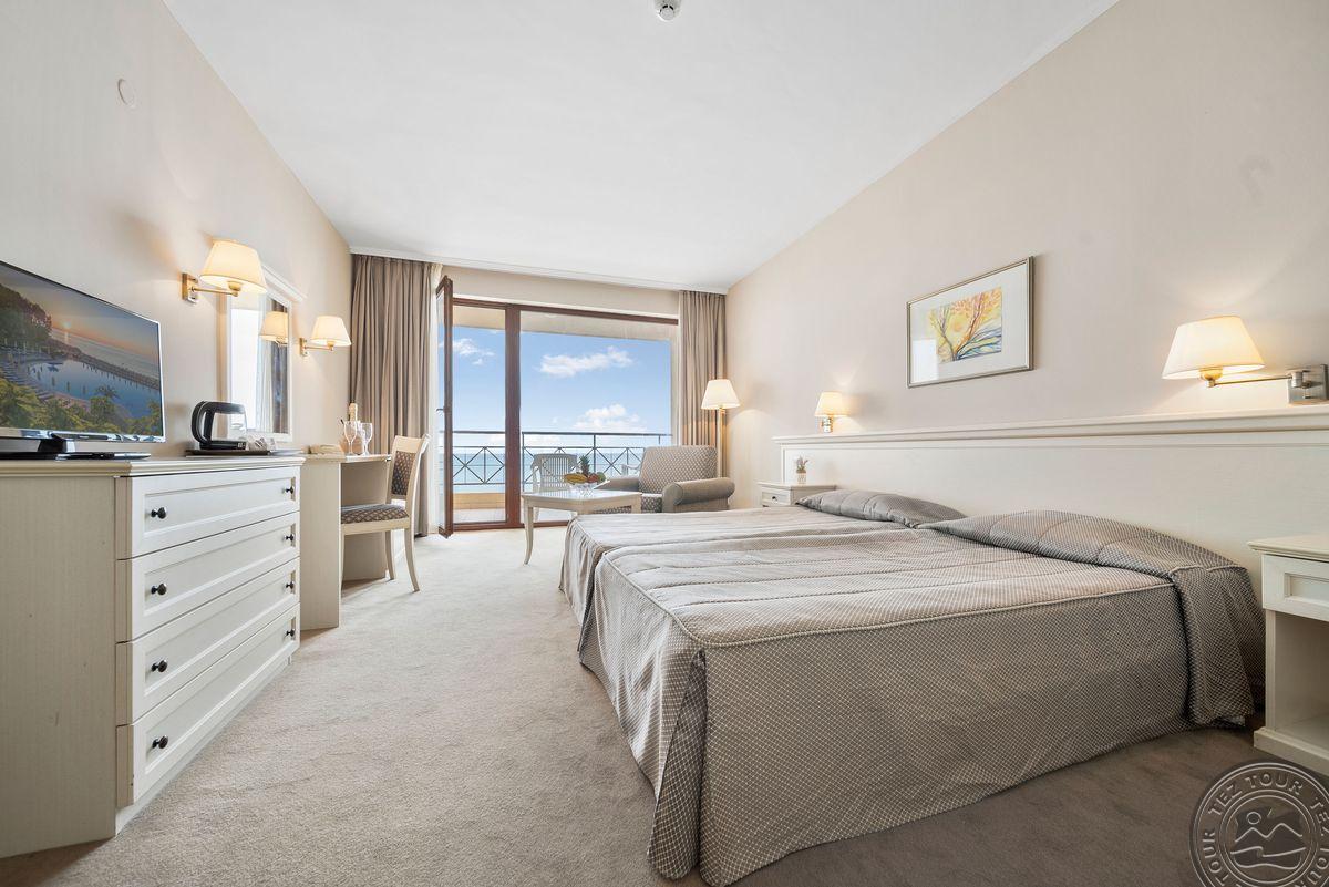 HVD RIVIERA BEACH HOTEL