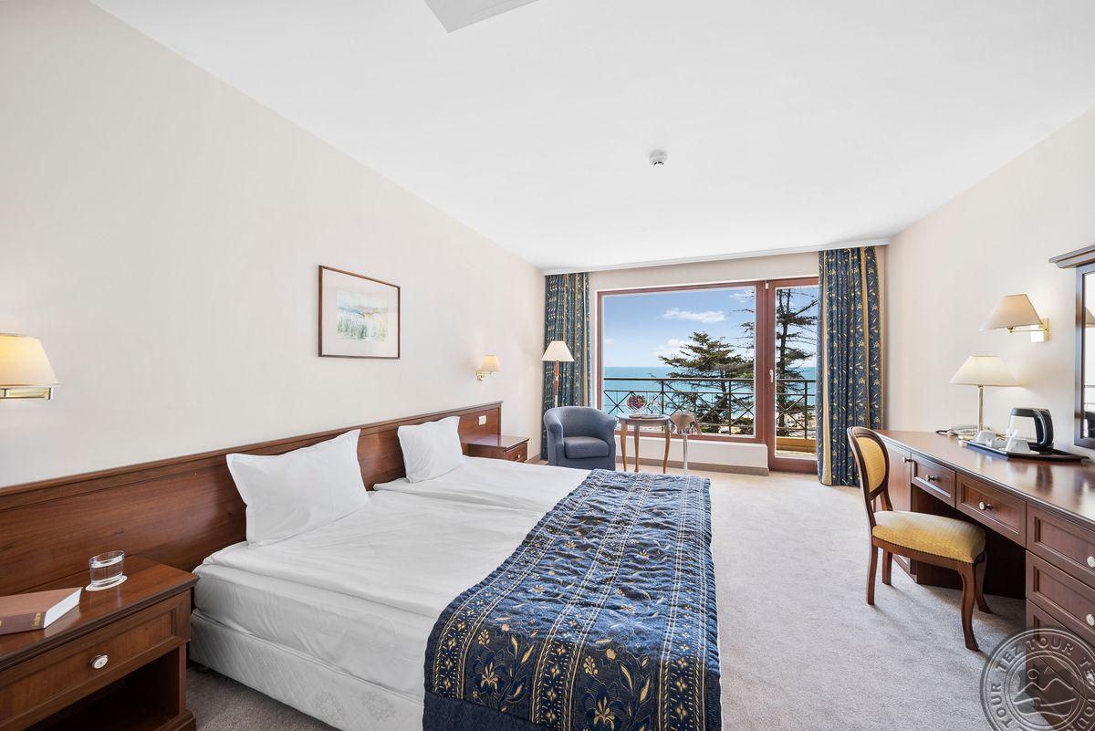 HVD RIVIERA BEACH HOTEL