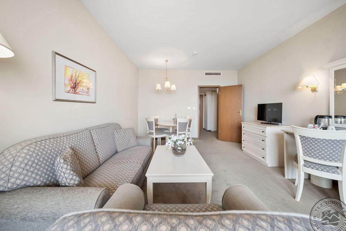 HVD RIVIERA BEACH HOTEL