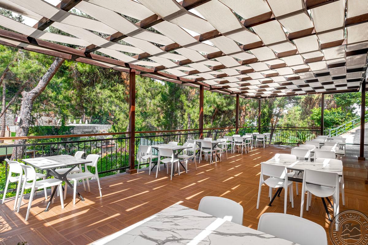 UTOPIA WORLD HOTEL