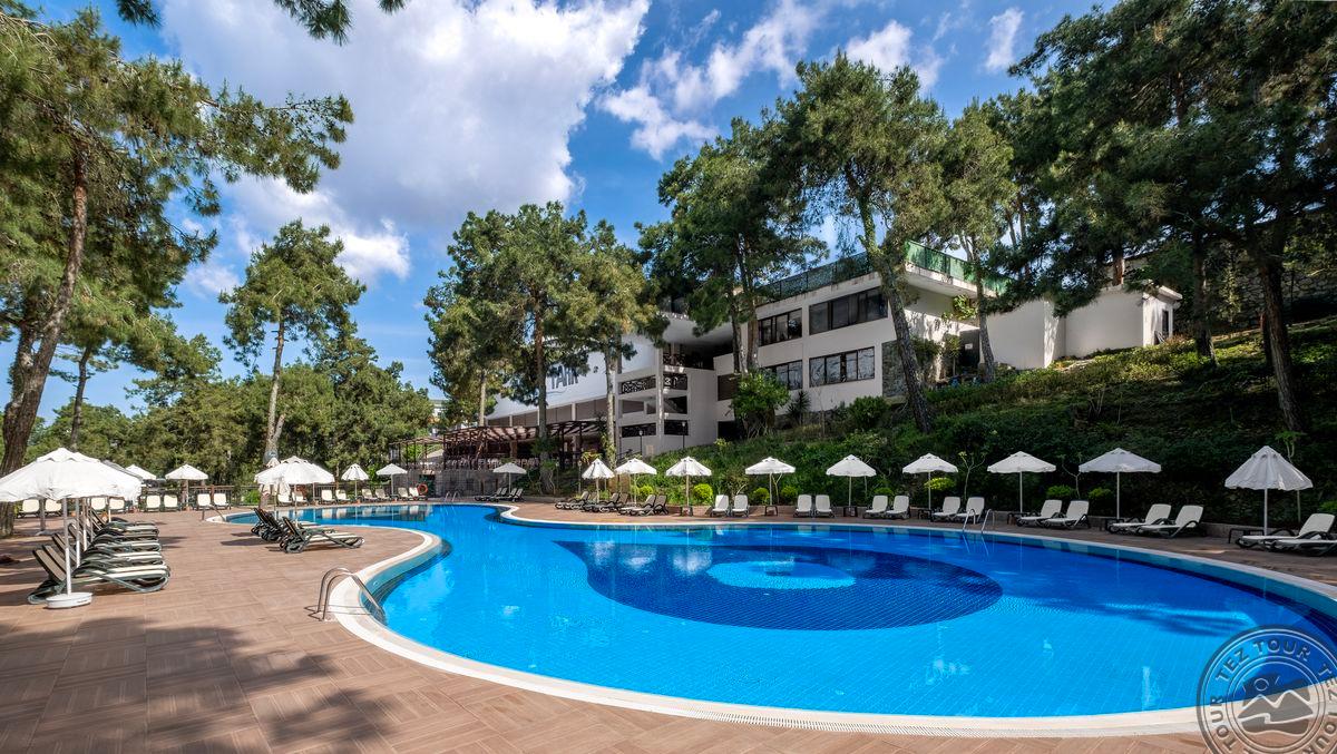 UTOPIA WORLD HOTEL