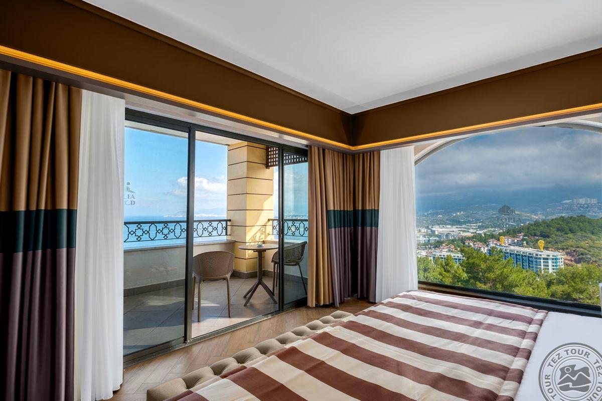 UTOPIA WORLD HOTEL