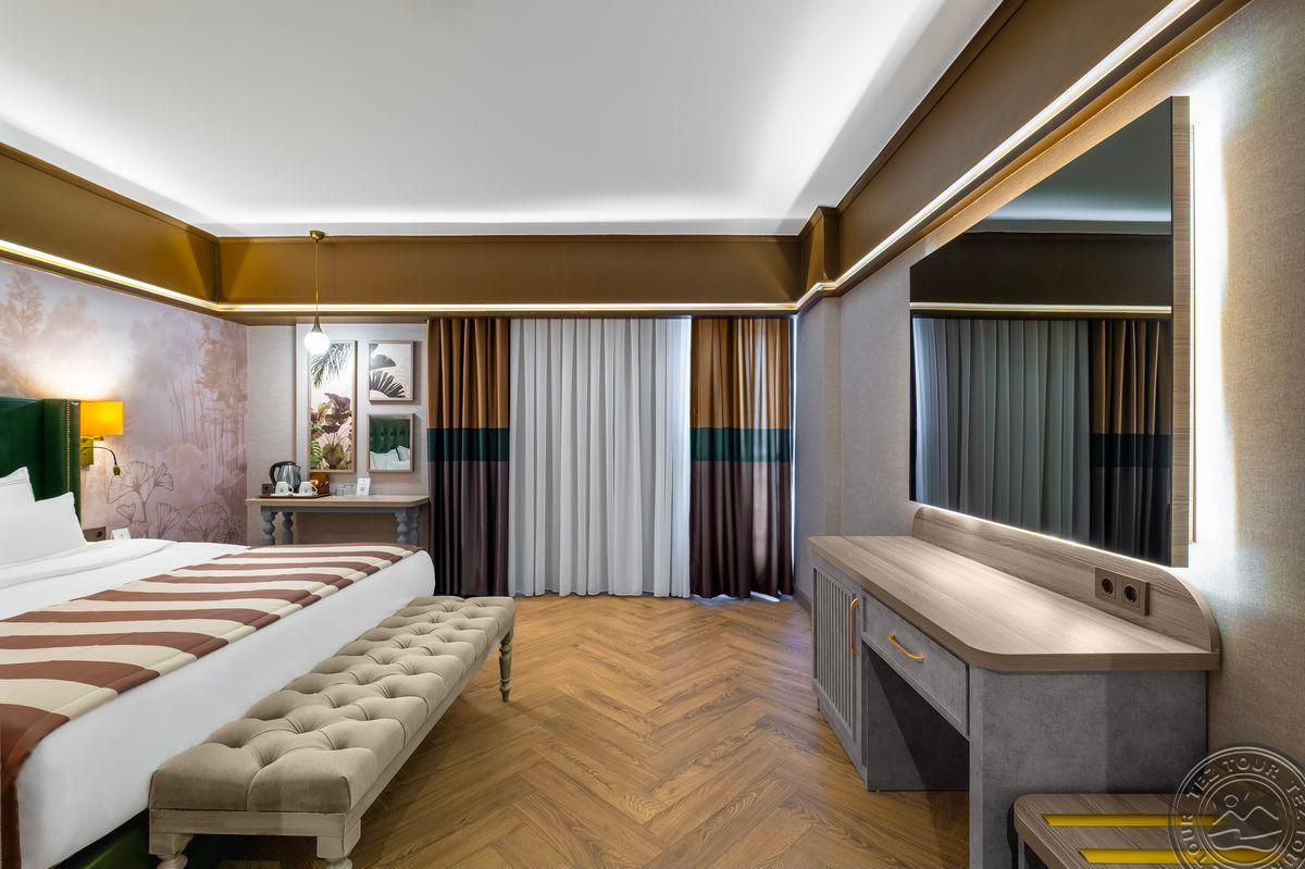UTOPIA WORLD HOTEL