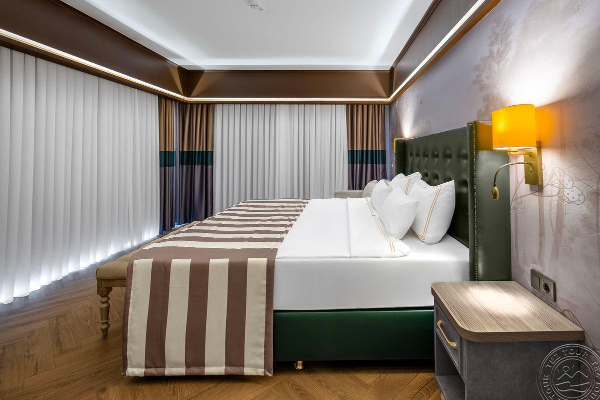 UTOPIA WORLD HOTEL